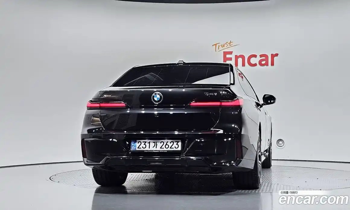 BMW 7 серия 2024 3.0 автомат (гидро), фото 3