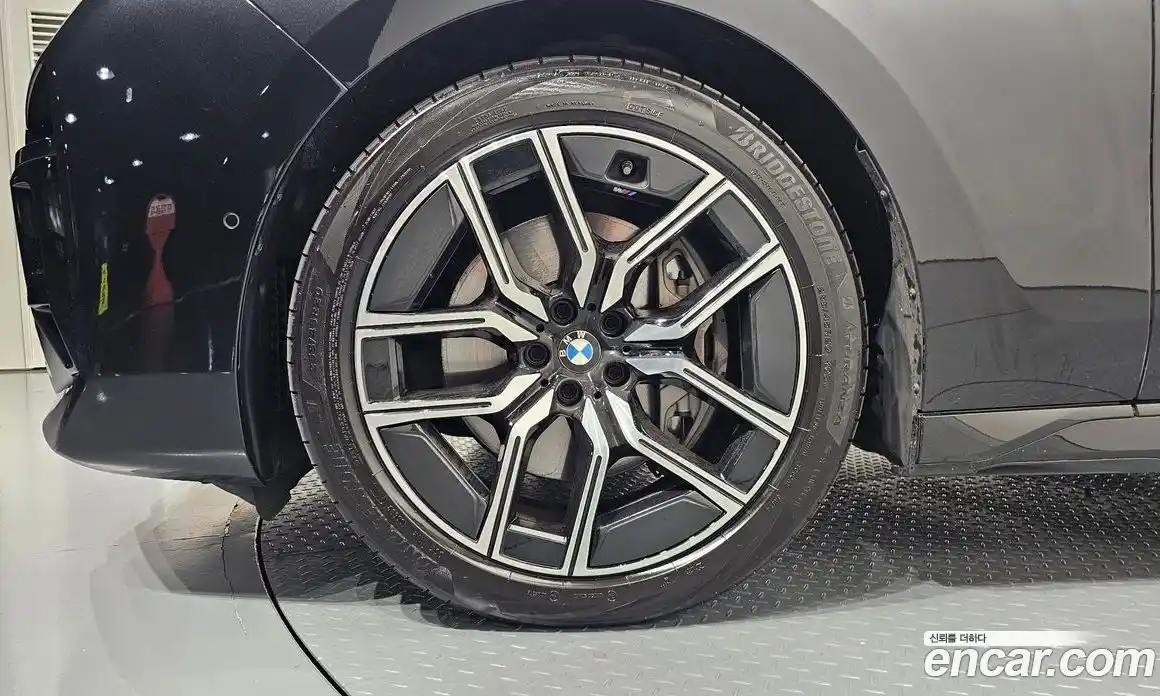 BMW 7 серия 2024 3.0 автомат (гидро), фото 4