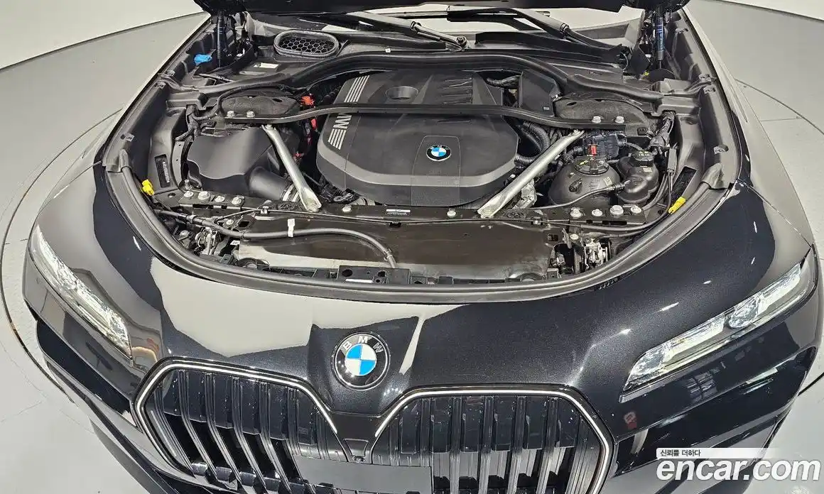 BMW 7 серия 2024 3.0 автомат (гидро), фото 5