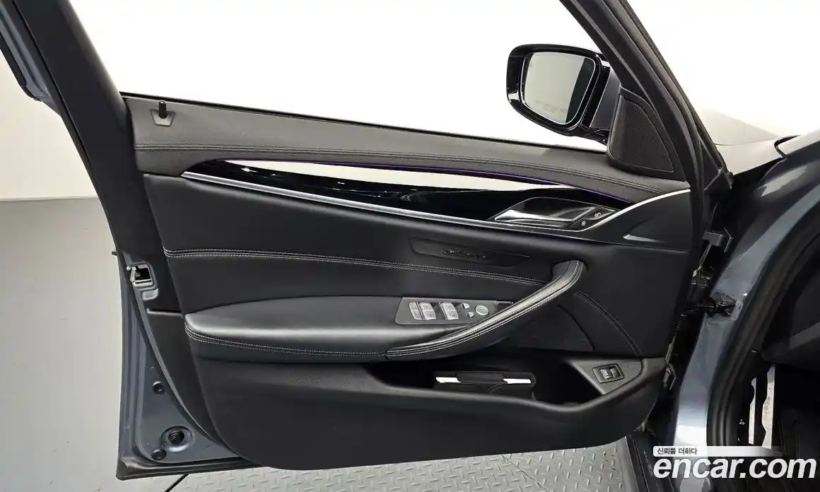 BMW 5 серия 2019 2.0 автомат (гидро), фото 14