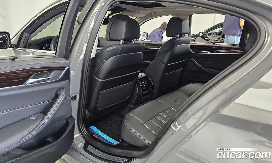 BMW 5 серия 2022 2.0 автомат (гидро), фото 16