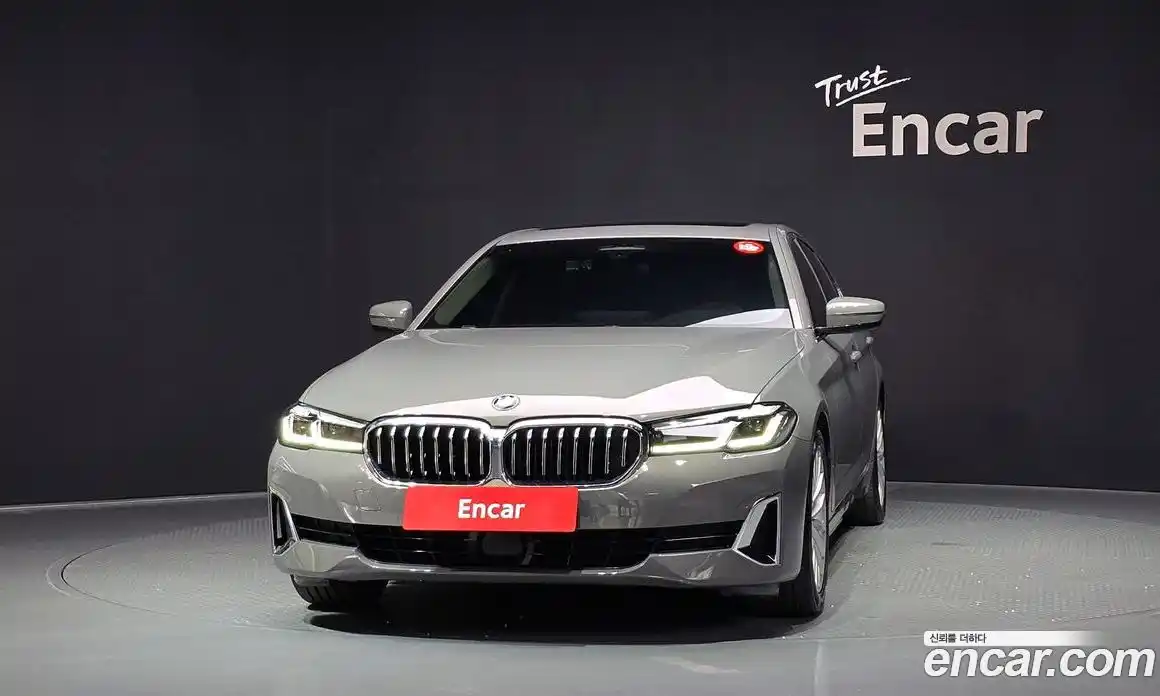 BMW 5 серия 2022 2.0 автомат (гидро), фото 3