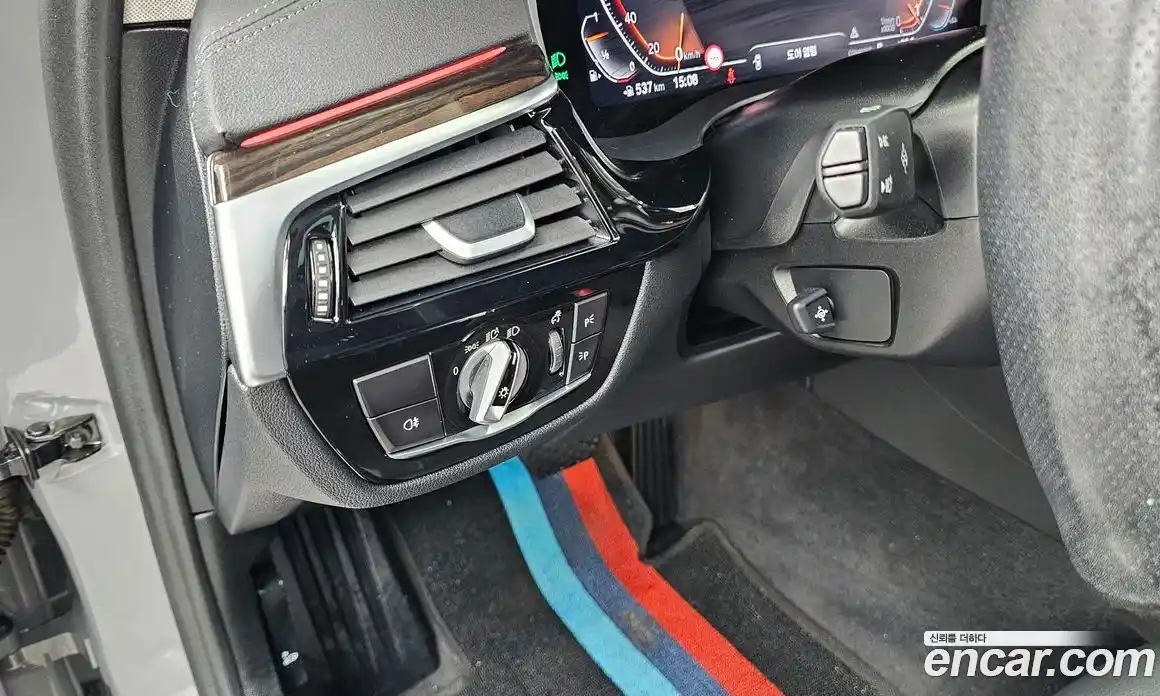 BMW 5 серия 2022 2.0 автомат (гидро), фото 32