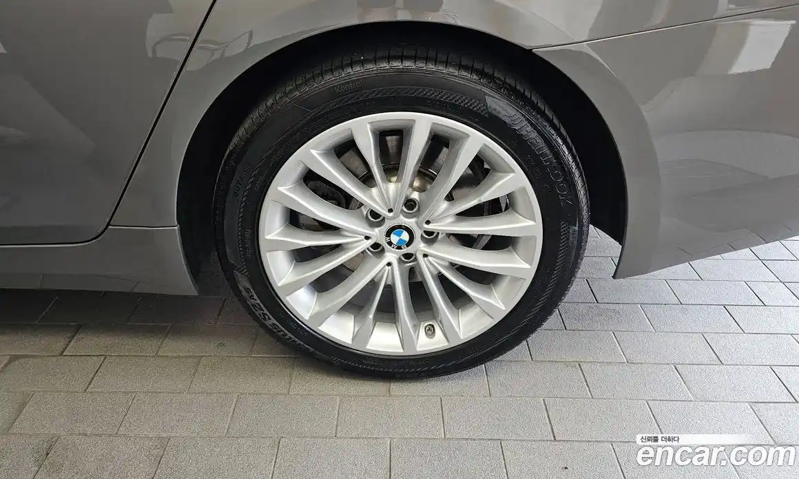 BMW 5 серия 2022 2.0 автомат (гидро), фото 7