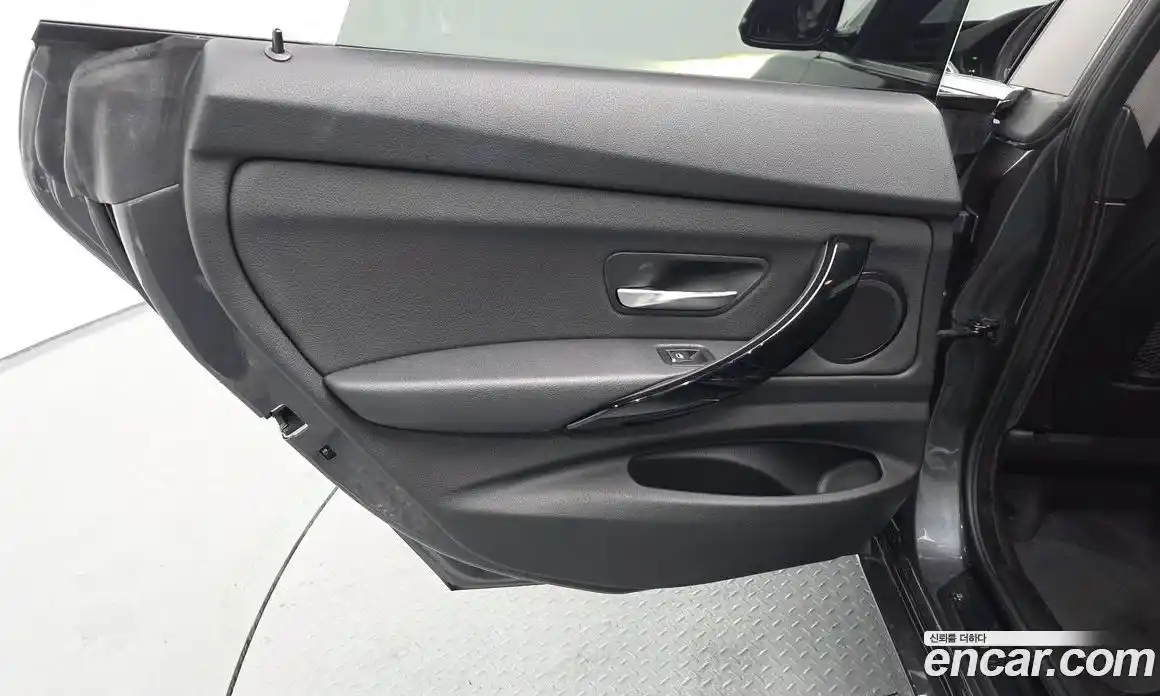 BMW 3 серия 2020 2.0 автомат (гидро), фото 15