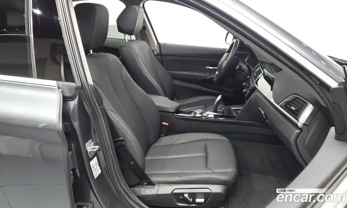 BMW 3 серия 2020 2.0 автомат (гидро), фото 16