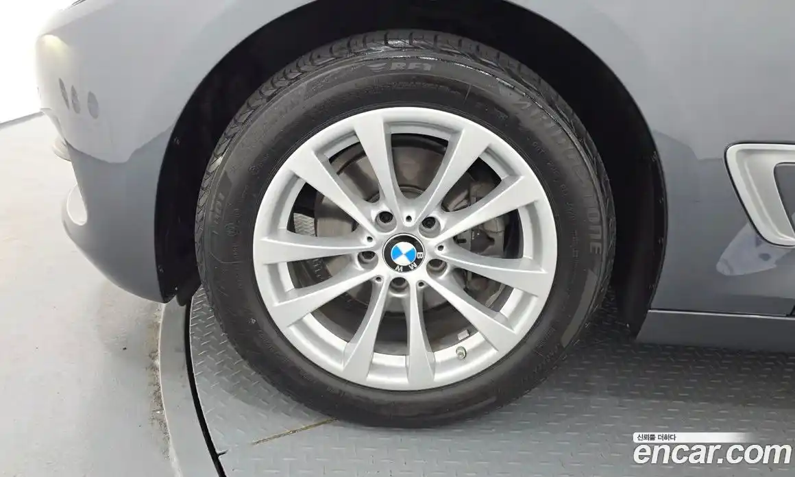 BMW 3 серия 2020 2.0 автомат (гидро), фото 5