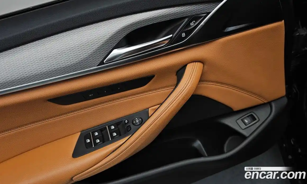 BMW 5 серия 2017 2.0 автомат (гидро), фото 23