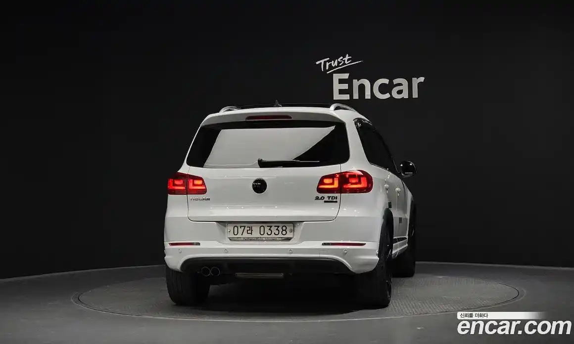 Volkswagen Tiguan 2015 2.0 автомат (гидро), фото 4