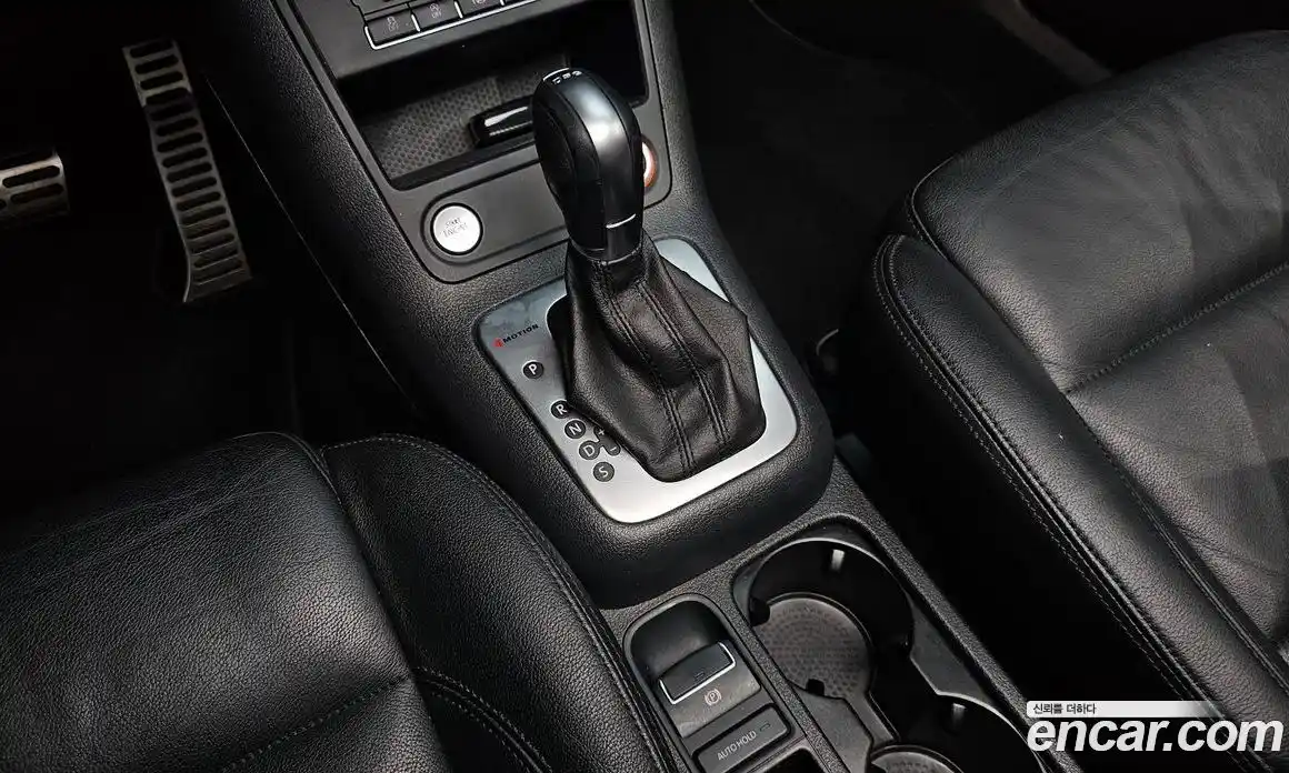 Volkswagen Tiguan 2015 2.0 автомат (гидро), фото 9