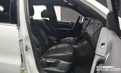 Volkswagen Tiguan 2015 2.0 автомат (гидро), миниатюра 10