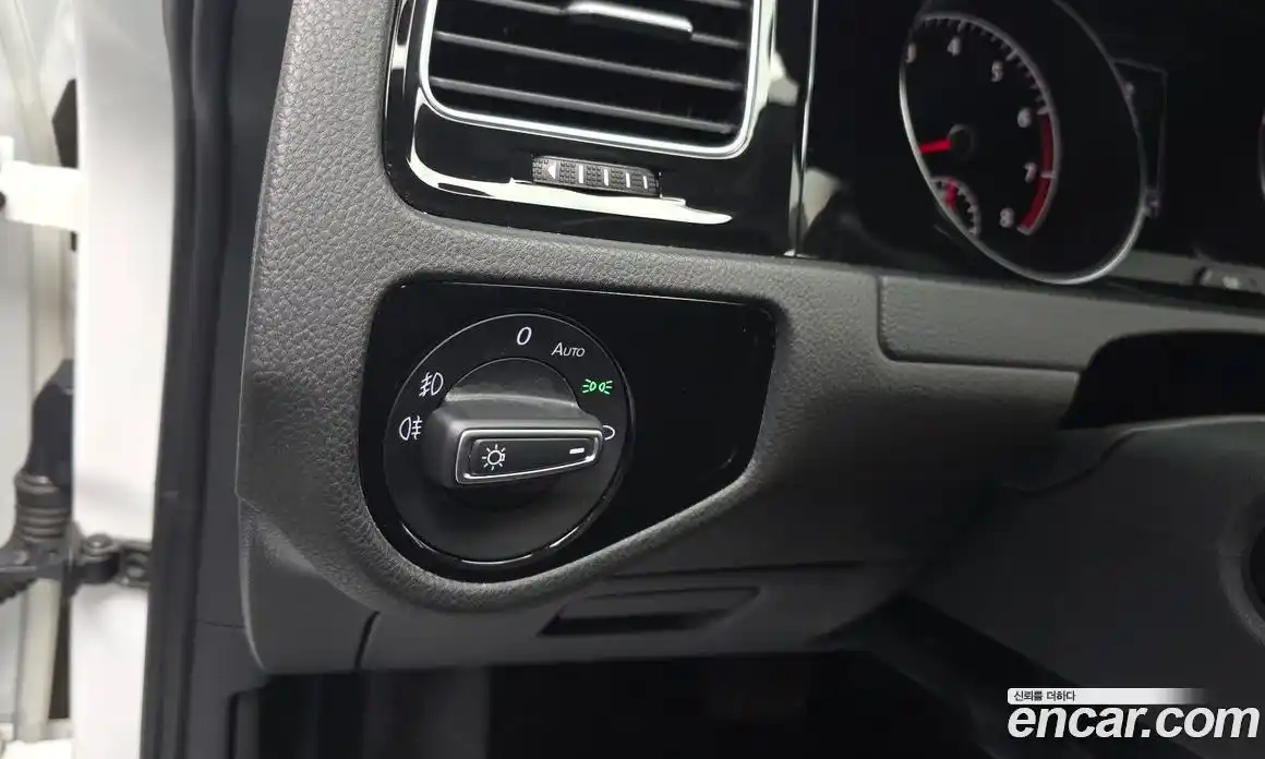 Volkswagen Golf 2014 1.4 автомат (гидро), фото 14