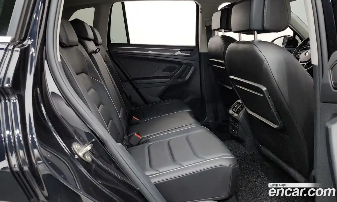 Volkswagen Tiguan 2020 2.0 автомат (гидро), фото 11