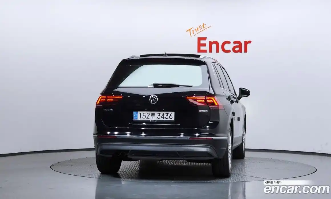 Volkswagen Tiguan 2020 2.0 автомат (гидро), фото 4