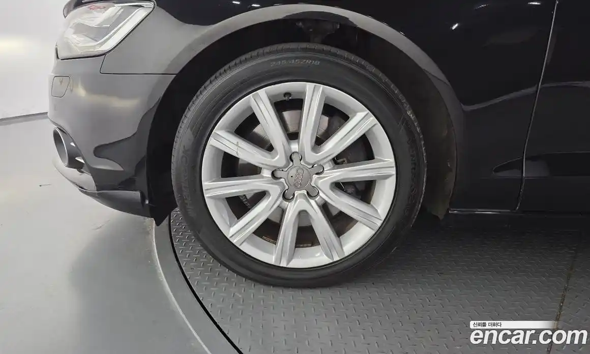 Audi A6 2015 3.0 автомат (гидро), фото 5