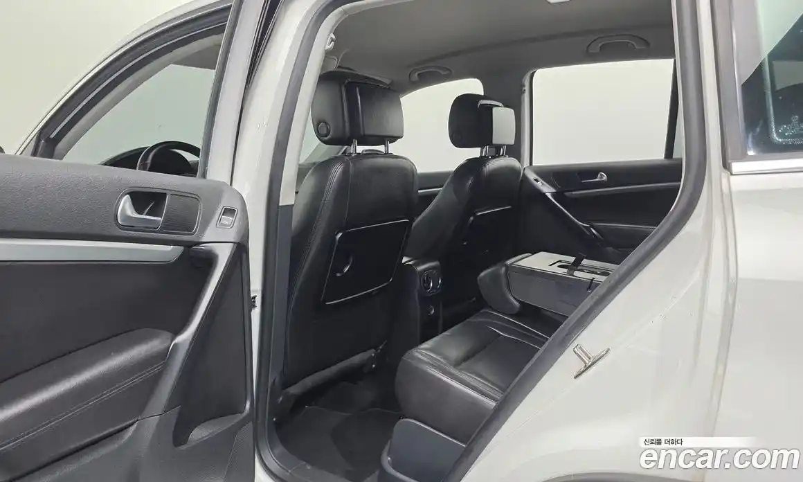 Volkswagen Tiguan 2013 2.0 автомат (гидро), фото 18