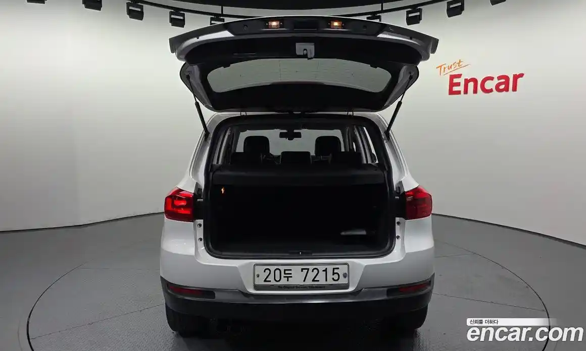 Volkswagen Tiguan 2013 2.0 автомат (гидро), фото 20