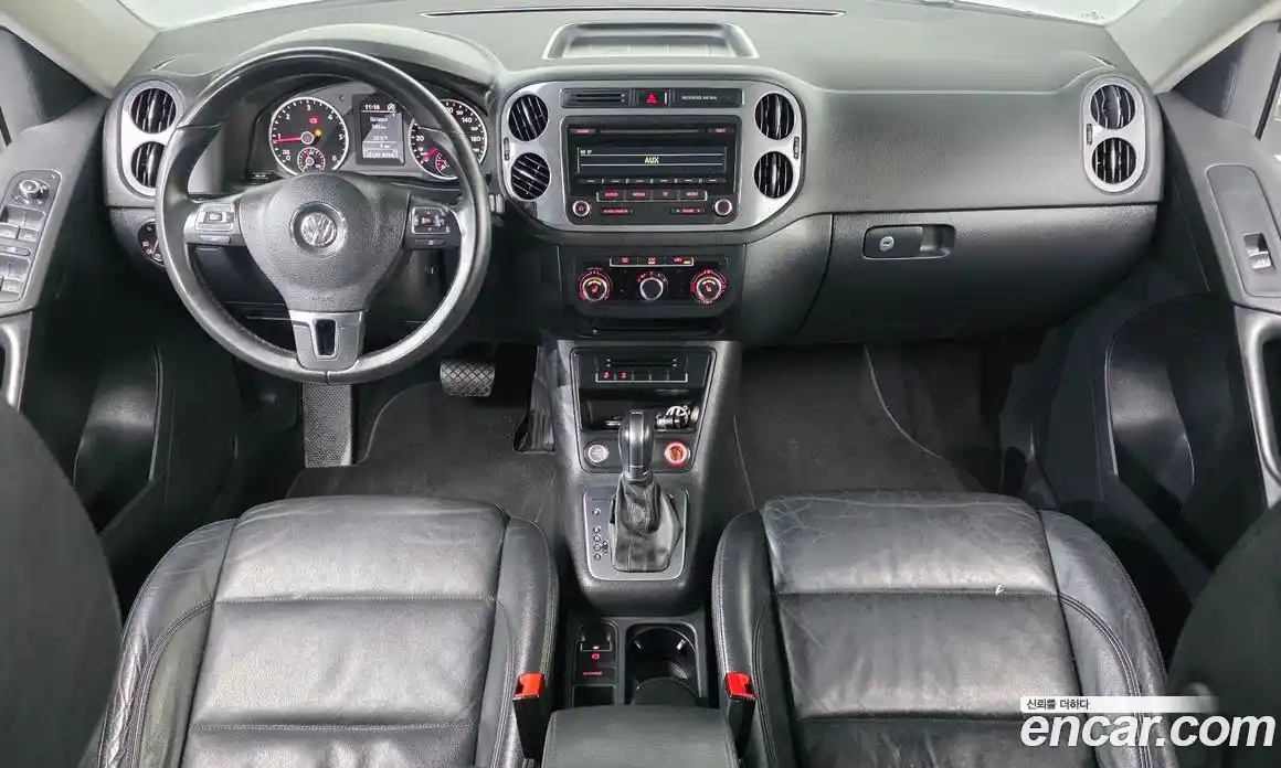 Volkswagen Tiguan 2013 2.0 автомат (гидро), фото 7