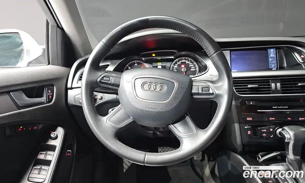 Audi A4 2013 2.0 автомат (гидро), фото 13