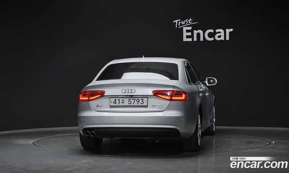 Audi A4 2013 2.0 автомат (гидро), фото 4