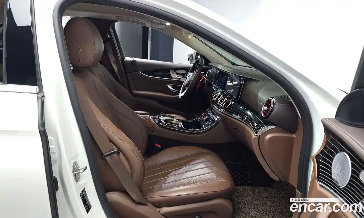 Mercedes-Benz E-Class 2018 3.0 автомат (гидро), фото 16