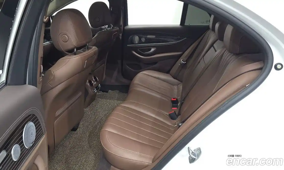 Mercedes-Benz E-Class 2018 3.0 автомат (гидро), фото 17