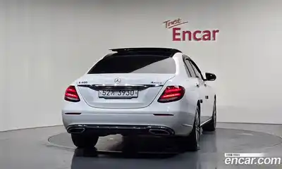 Mercedes-Benz E-Class 2018 3.0 автомат (гидро), миниатюра 4