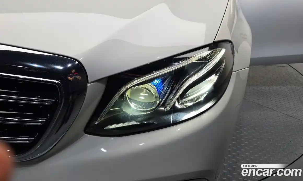Mercedes-Benz E-Class 2018 3.0 автомат (гидро), фото 8