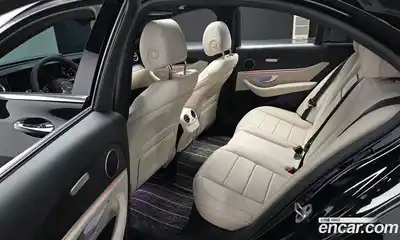 Mercedes-Benz E-Class 2023 2.0 автомат (гидро), миниатюра 12