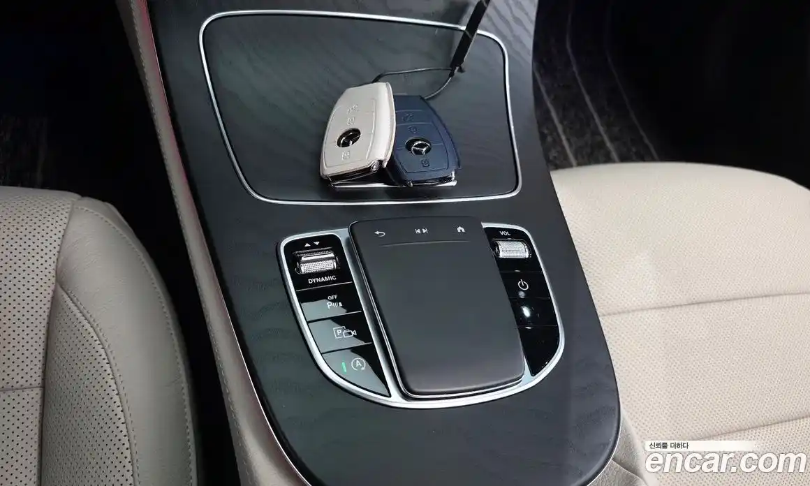 Mercedes-Benz E-Class 2023 2.0 автомат (гидро), фото 18