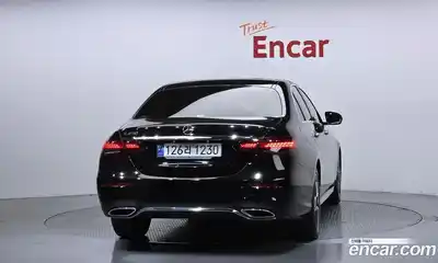 Mercedes-Benz E-Class 2023 2.0 автомат (гидро), миниатюра 4