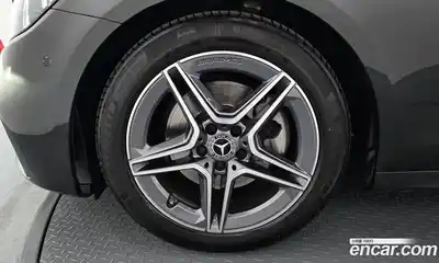 Mercedes-Benz E-Class 2023 2.0 автомат (гидро), миниатюра 5
