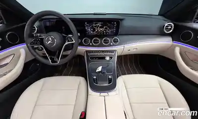 Mercedes-Benz E-Class 2023 2.0 автомат (гидро), миниатюра 7