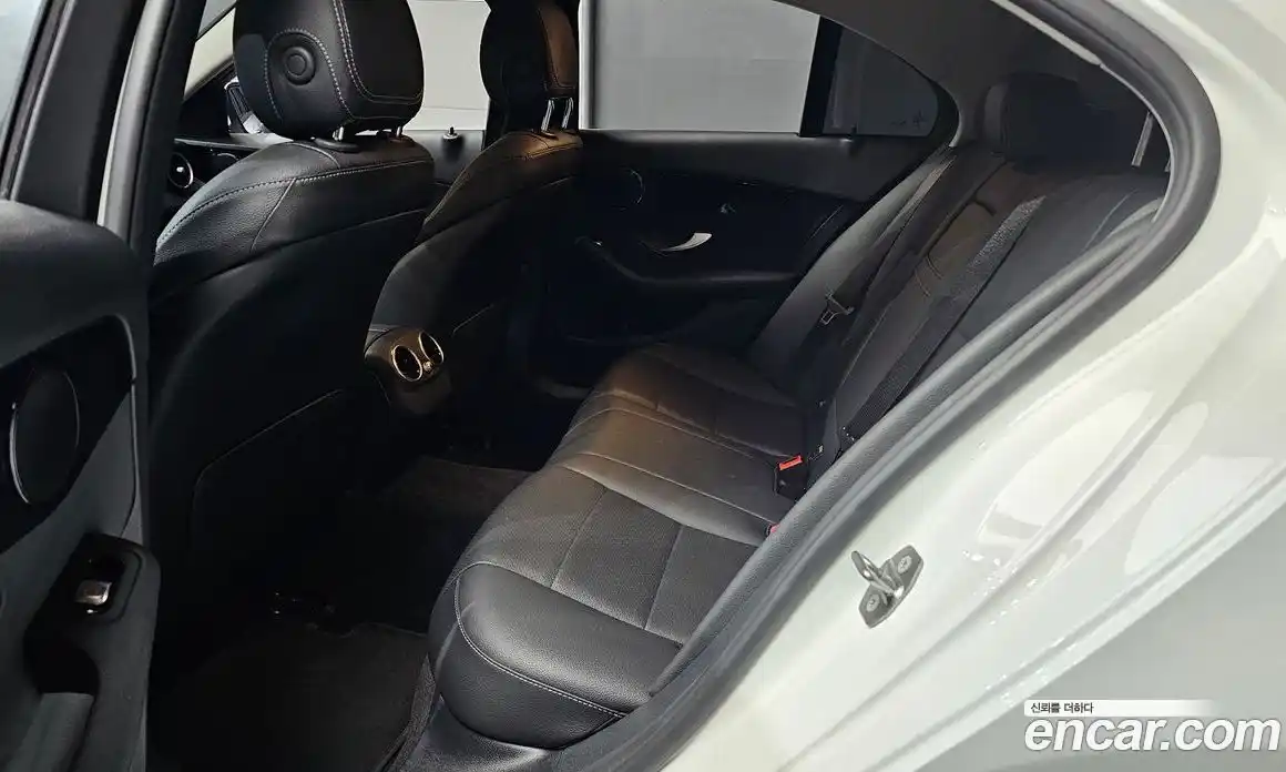 Mercedes-Benz C-Class 2019 2.0 гидро, фото 16 Mercedes-Benz C-Class 2019 2.0 гидро, фото 16