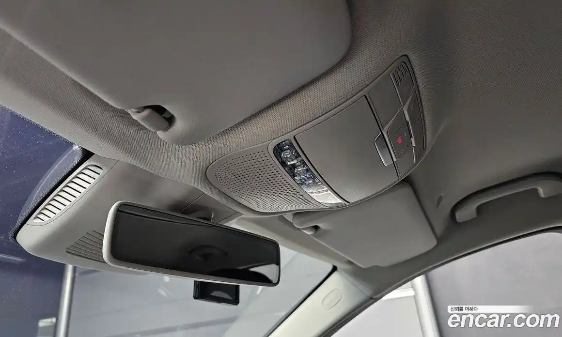Mercedes-Benz C-Class 2019 2.0 гидро, фото 23 Mercedes-Benz C-Class 2019 2.0 гидро, фото 23