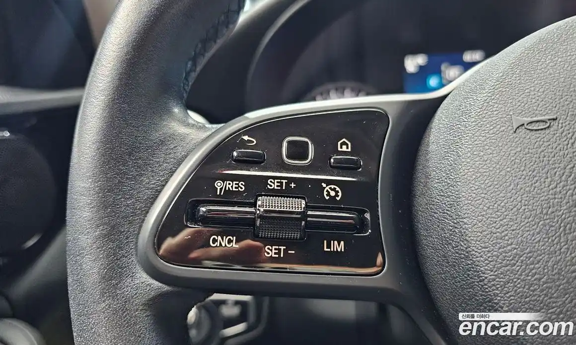 Mercedes-Benz C-Class 2019 2.0 гидро, фото 26 Mercedes-Benz C-Class 2019 2.0 гидро, фото 26