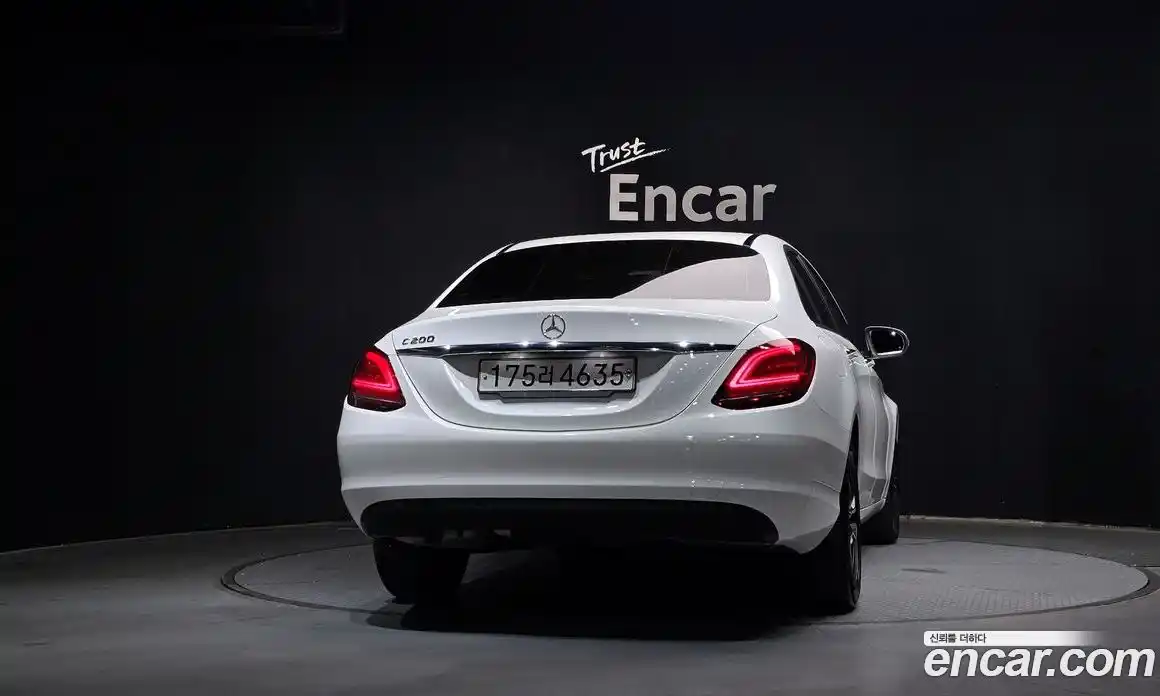 Mercedes-Benz C-Class 2019 2.0 гидро, фото 4 Mercedes-Benz C-Class 2019 2.0 гидро, фото 4
