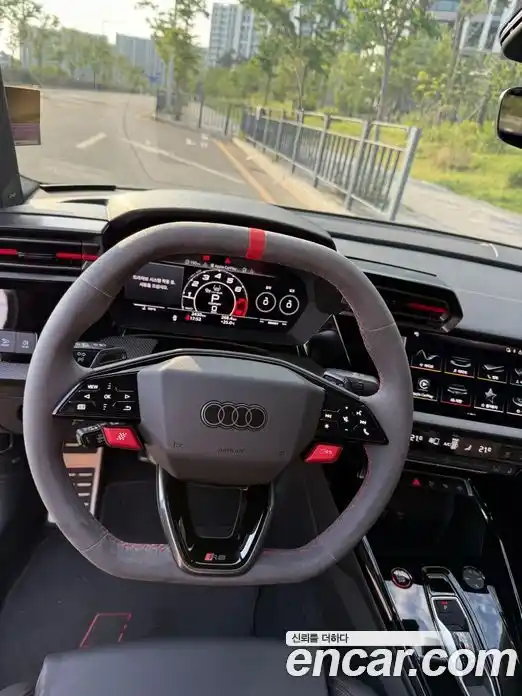 Audi RS3 2026 2.5 автомат (гидро), фото 5