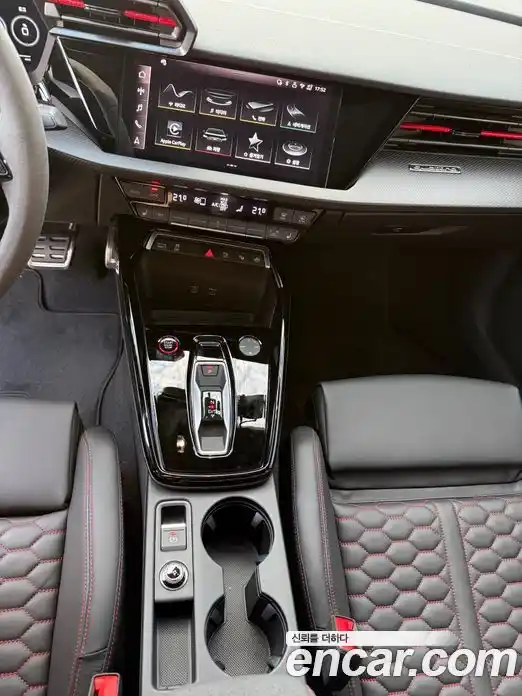 Audi RS3 2026 2.5 автомат (гидро), фото 6