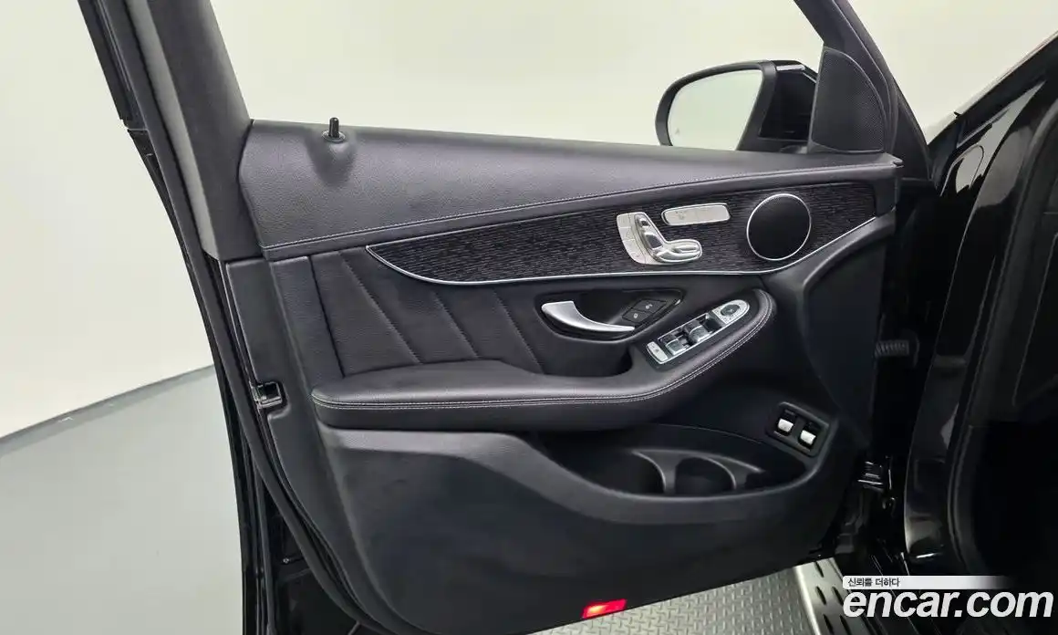 Mercedes-Benz GLC-Class 2022 2.0 гидро, фото 14 Mercedes-Benz GLC-Class 2022 2.0 гидро, фото 14