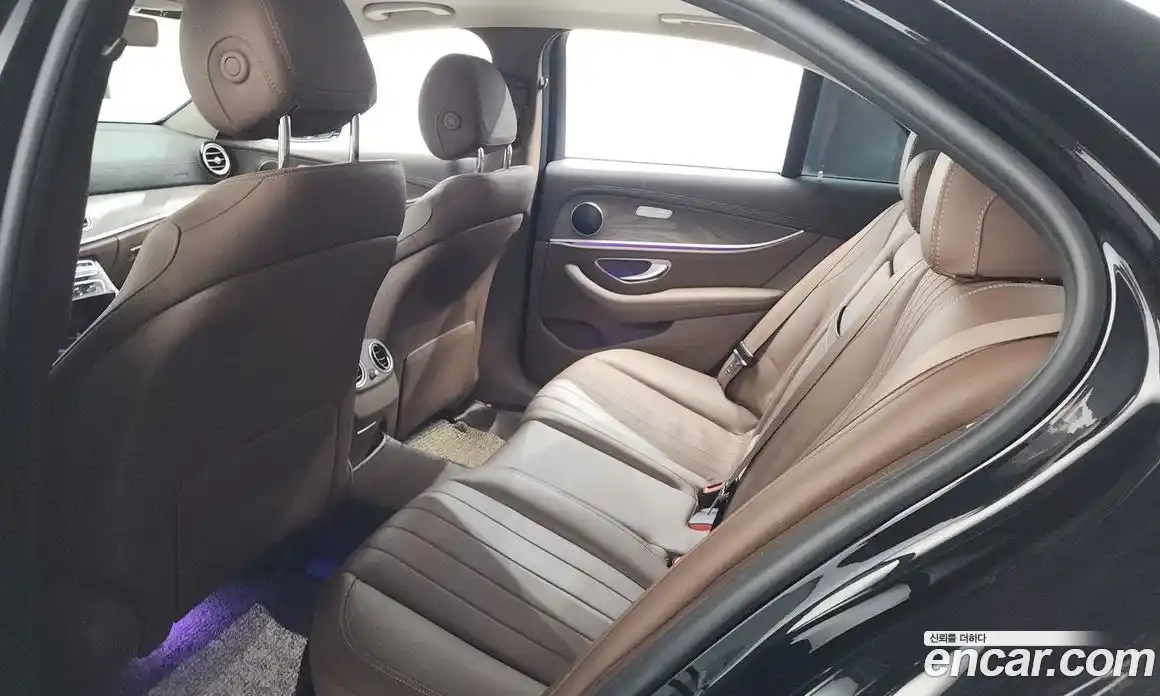 Mercedes-Benz E-Class 2018 1.9 автомат (гидро), фото 25