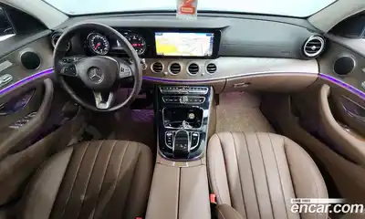 Mercedes-Benz E-Class 2018 1.9 автомат (гидро), миниатюра 10