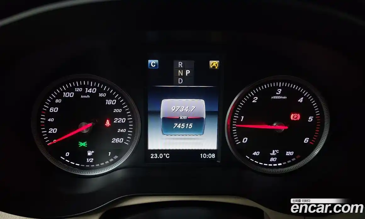 Mercedes-Benz GLC-Class 2018 2.1 гидро, фото 11 Mercedes-Benz GLC-Class 2018 2.1 гидро, фото 11