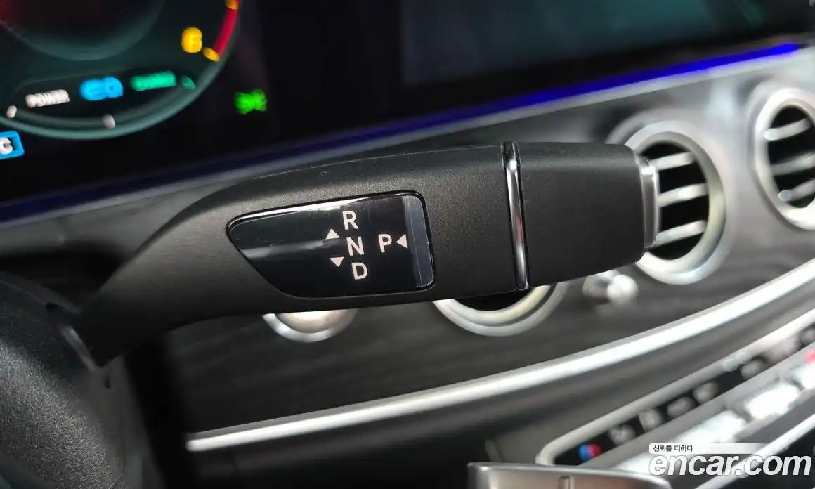 Mercedes-Benz E-Class 2023 2.0 автомат (гидро), фото 12