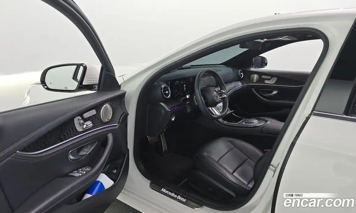 Mercedes-Benz E-Class 2023 2.0 автомат (гидро), фото 13