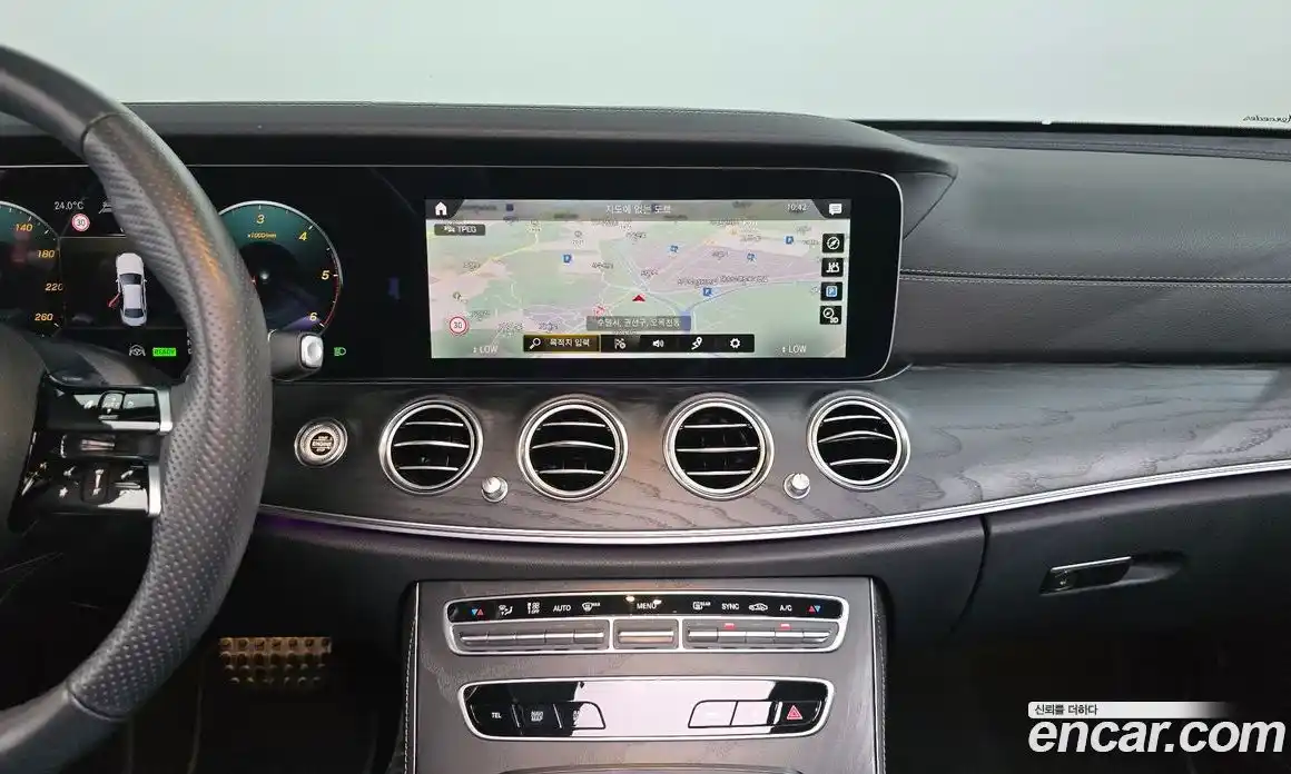 Mercedes-Benz E-Class 2023 2.0 автомат (гидро), фото 19