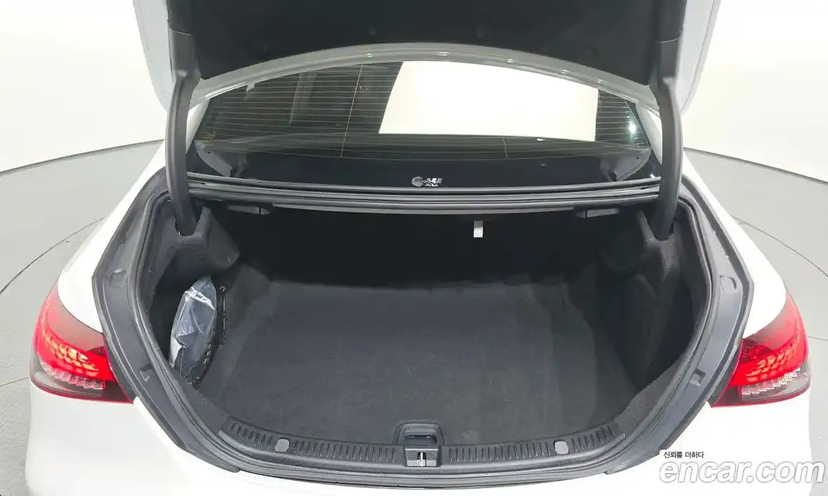 Mercedes-Benz E-Class 2023 2.0 автомат (гидро), фото 25
