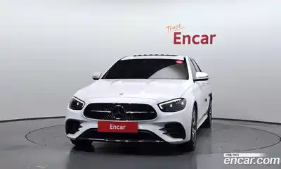 Mercedes-Benz E-Class 2023 2.0 автомат (гидро), миниатюра 3