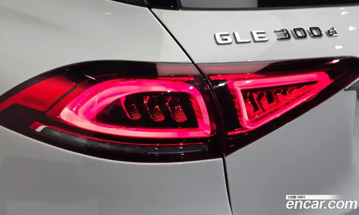 Mercedes-Benz GLE-Class 2021 1.9 гидро, фото 8