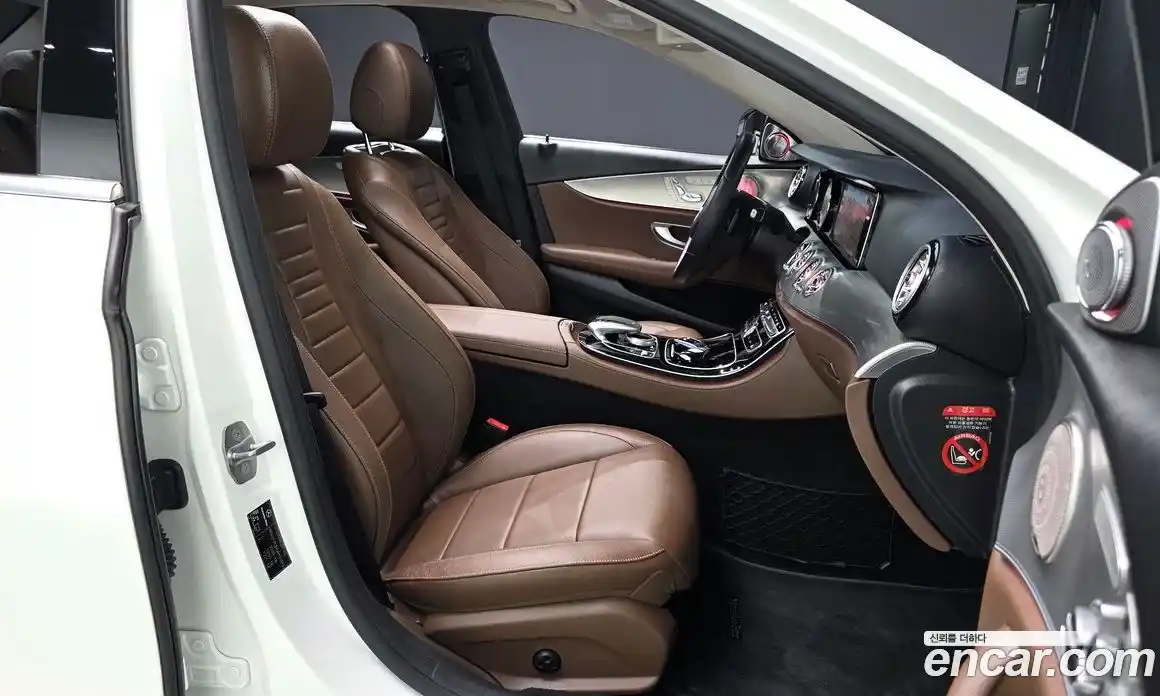 Mercedes-Benz E-Class 2018 2.0 автомат (гидро), фото 15